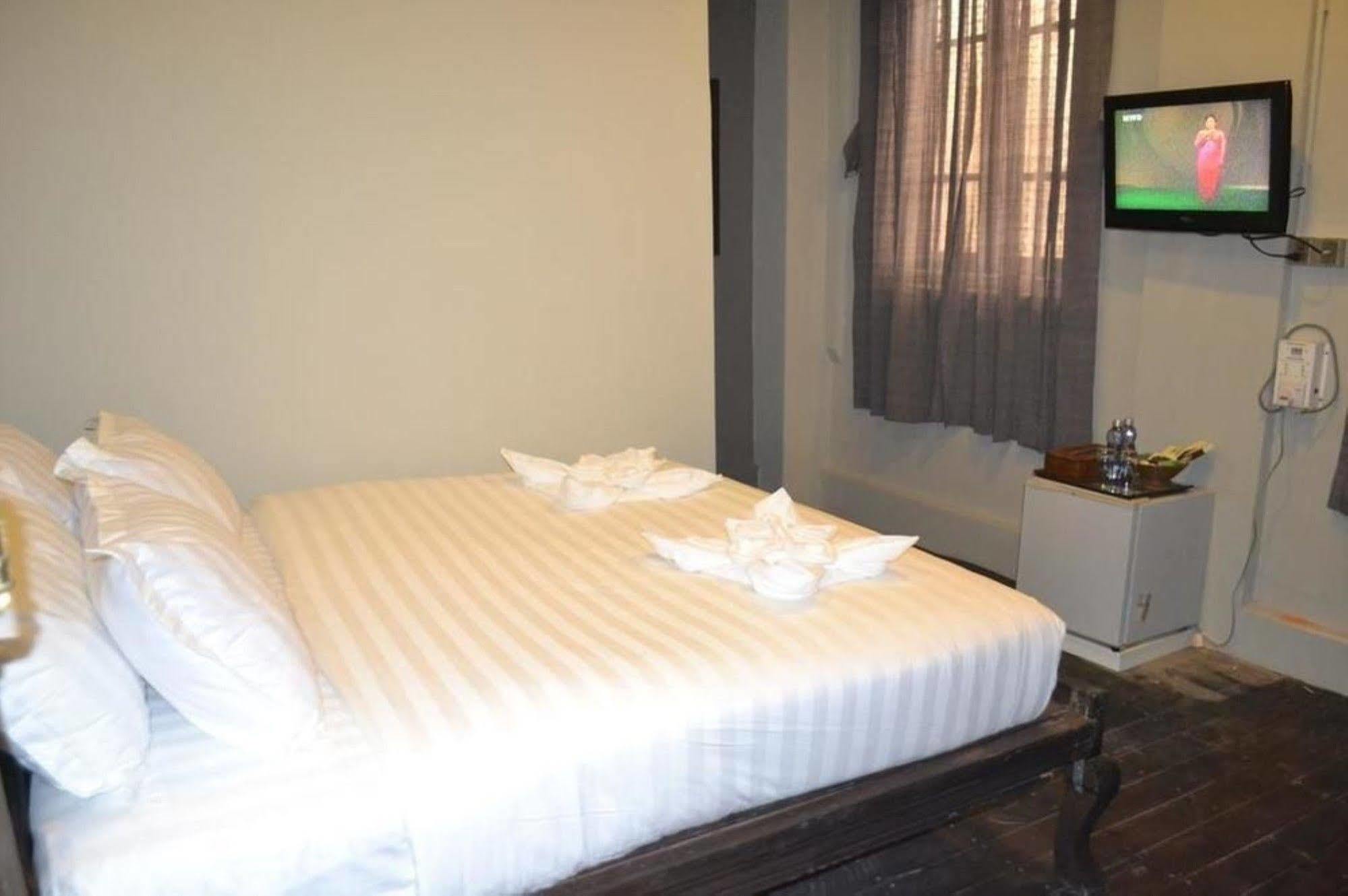 Hotel @ Yangon Heritage Exteriör bild
