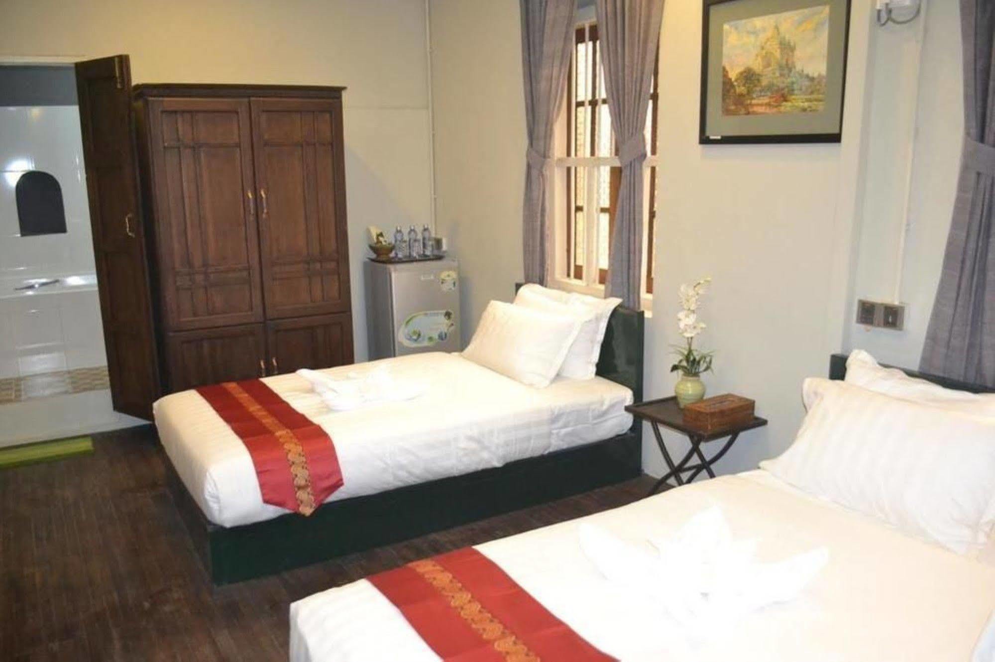 Hotel @ Yangon Heritage Exteriör bild