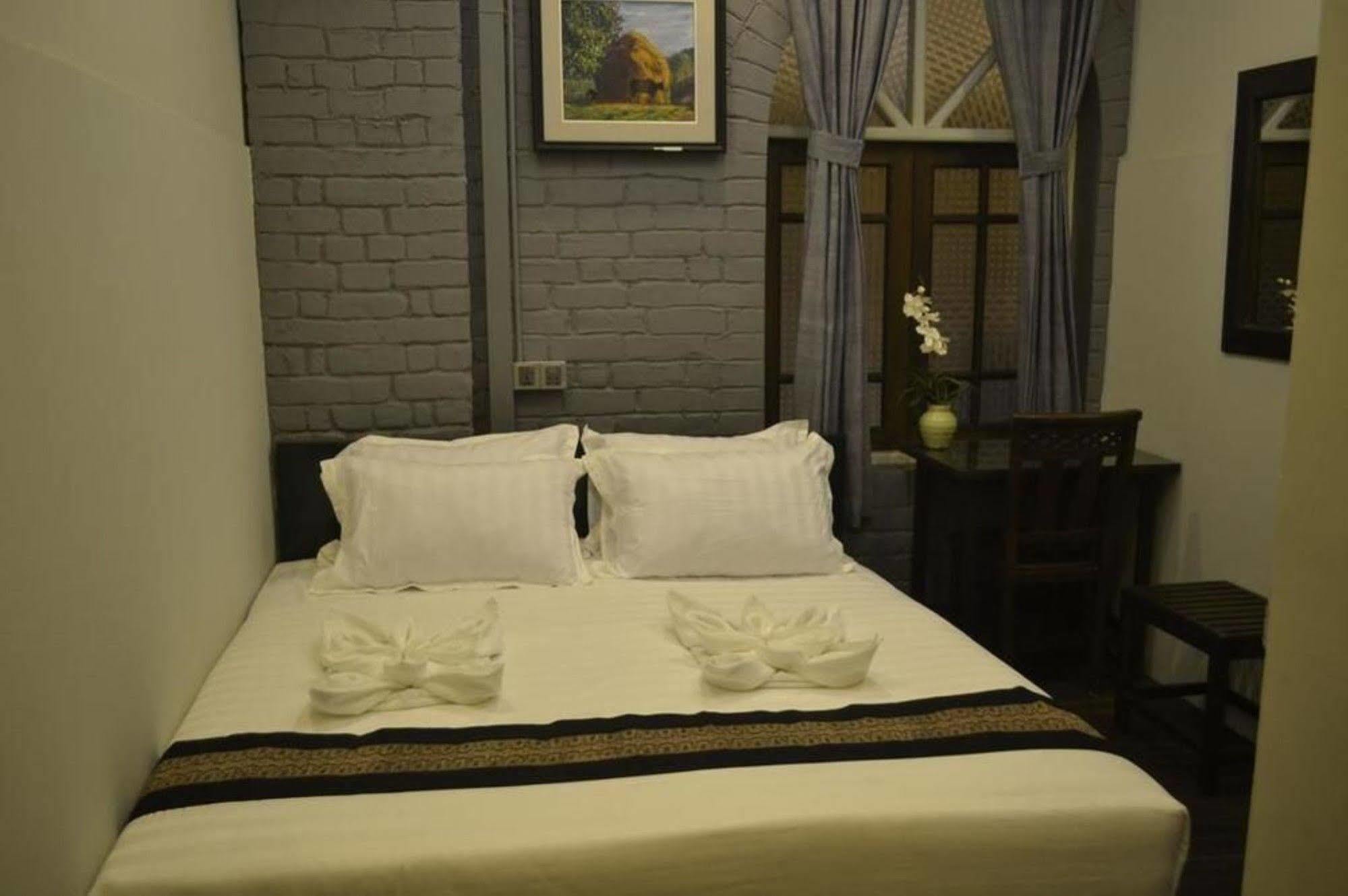 Hotel @ Yangon Heritage Exteriör bild